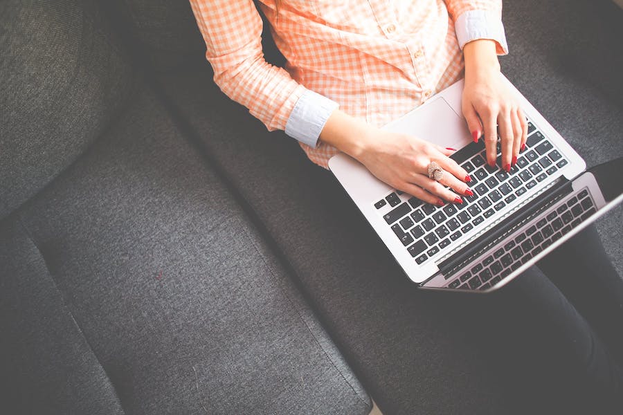 write your spouse a letter about why budgeting matters